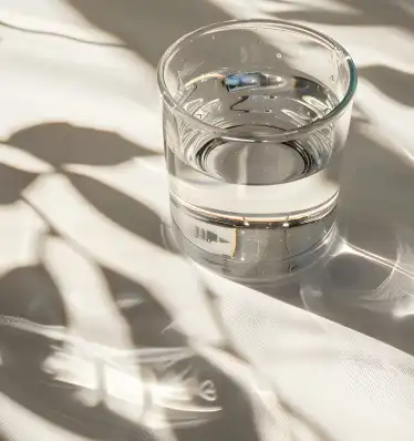 Сколько в день нужно пить воды и как это влияет на здоровье?